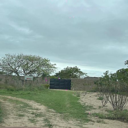 Estadia Alegre Ao Som Do Mar Maputo Bagian luar foto